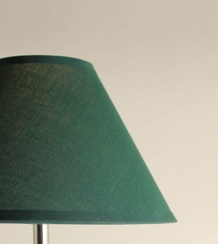 Table lamp Mushroom with green lampshade
